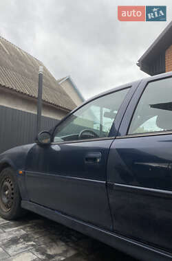 Седан Opel Vectra 2001 в 