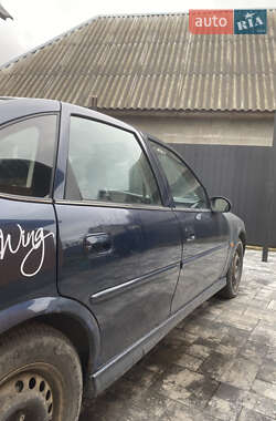 Седан Opel Vectra 2001 в 