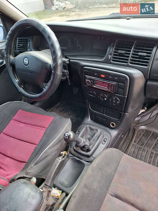 Универсал Opel Vectra 1999 в Харькове