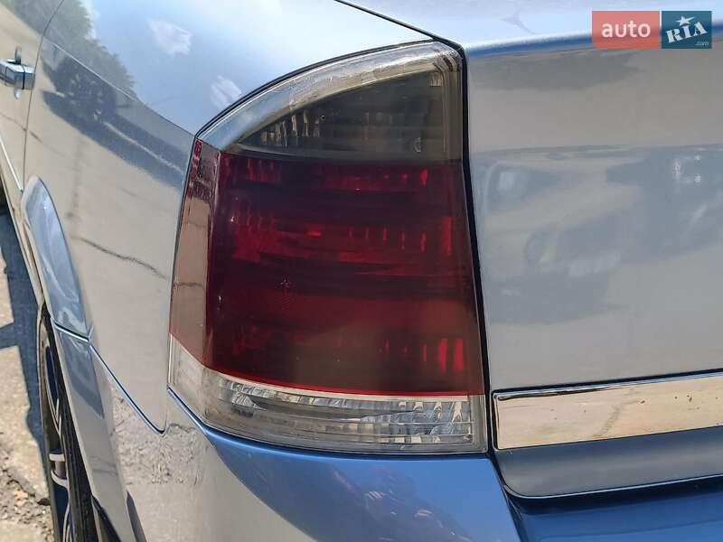 Седан Opel Vectra 2008 в Харкові