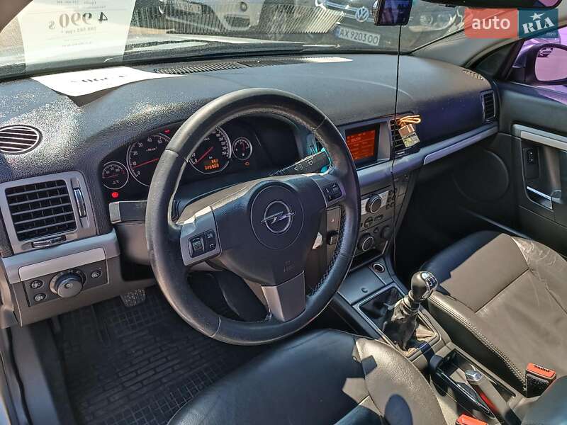 Седан Opel Vectra 2008 в Харкові