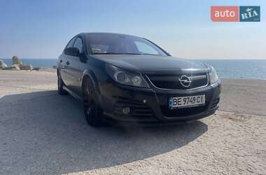 Ліфтбек Opel Vectra 2006 в Миколаєві