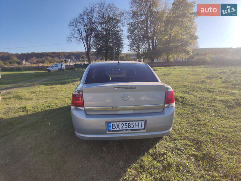 Седан Opel Vectra 2006 в Кадубовцах