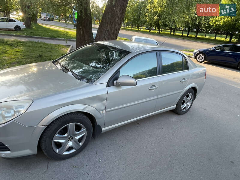 Седан Opel Vectra 2006 в Полтаве