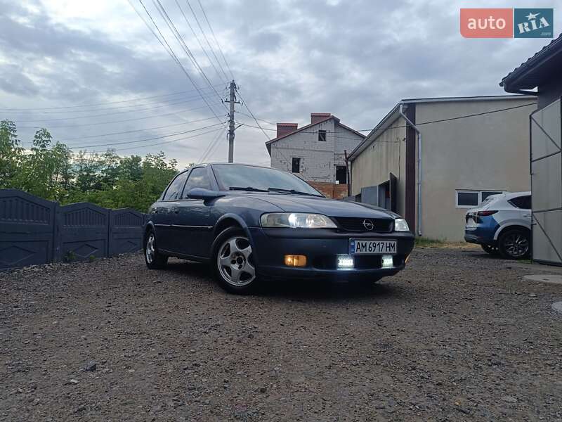 Седан Opel Vectra 1998 в Могилев-Подольске