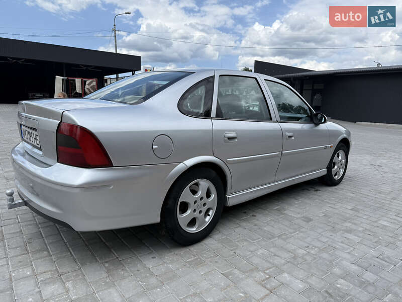 Седан Opel Vectra 1999 в Овруче