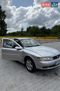 Седан Opel Vectra 1999 в 