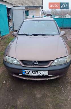 Лифтбек Opel Vectra 1998 в Жашкове