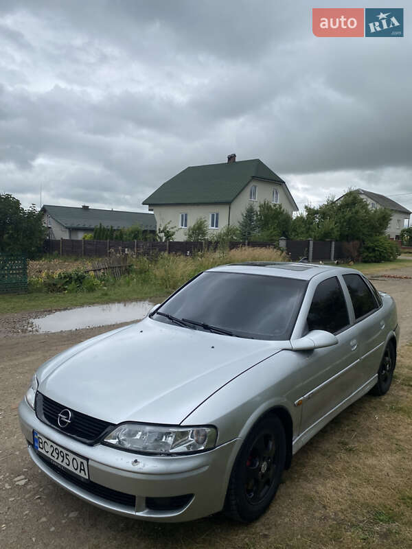 Седан Opel Vectra 1997 в Самборе
