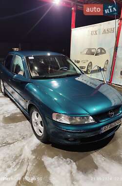 Седан Opel Vectra 2000 в 
