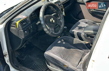 Седан Opel Vectra 1990 в 