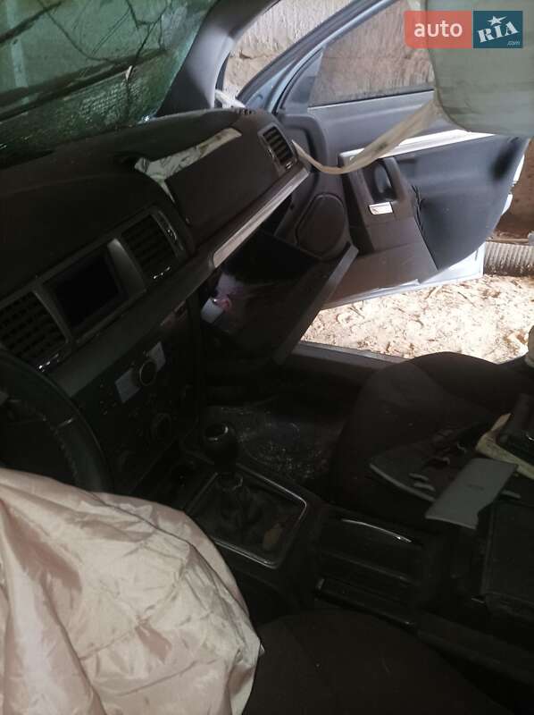 Універсал Opel Vectra 2006 в Макарові