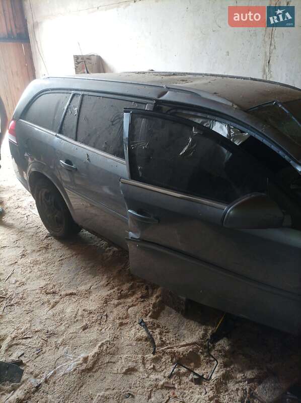 Універсал Opel Vectra 2006 в Макарові