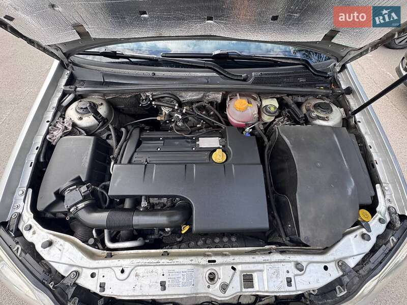 Седан Opel Vectra 2005 в Запорожье