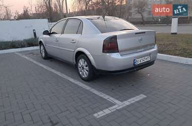 Седан Opel Vectra 2004 в Чугуеве