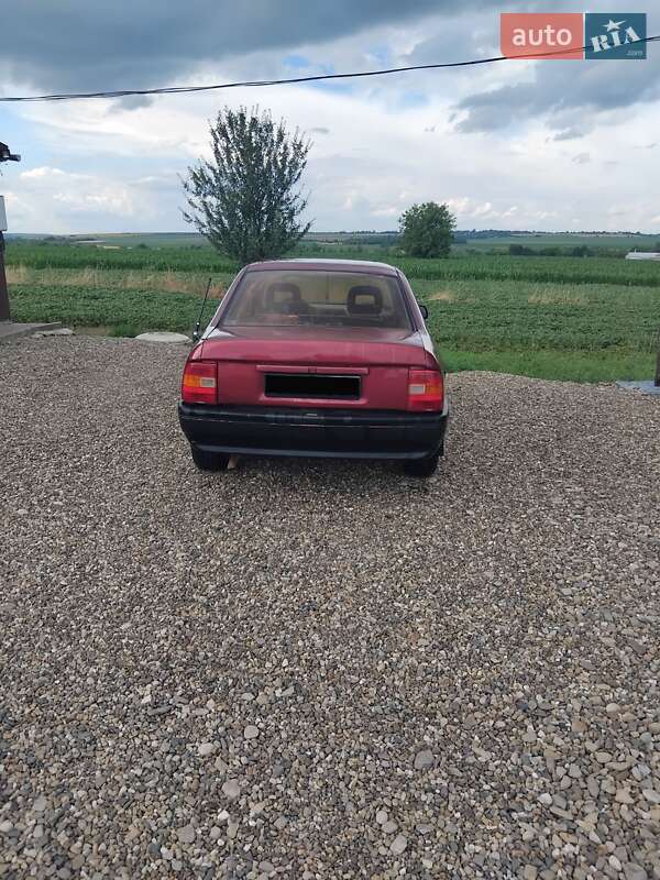 Opel Vectra 1989