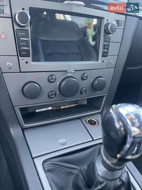 Лифтбек Opel Vectra 2003 в Одессе