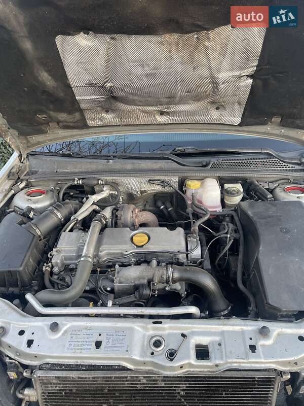 Лифтбек Opel Vectra 2003 в Одессе