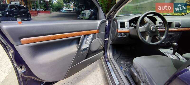 Седан Opel Vectra 2004 в Виннице