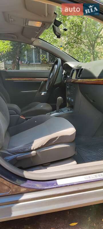 Седан Opel Vectra 2004 в Виннице