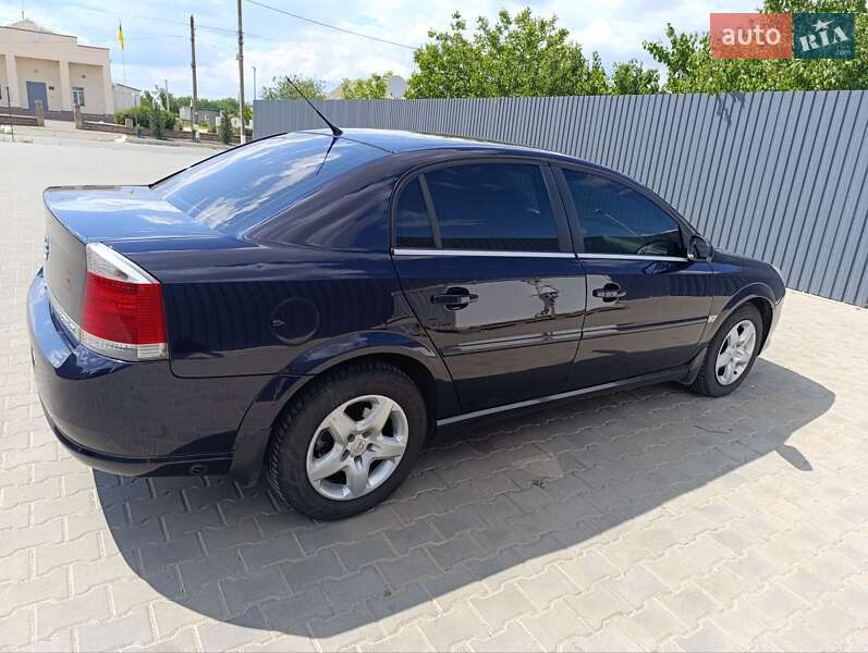 Седан Opel Vectra 2005 в Миколаєві