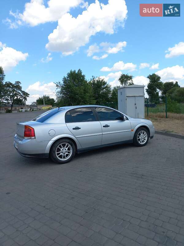 Седан Opel Vectra 2002 в Новомосковске