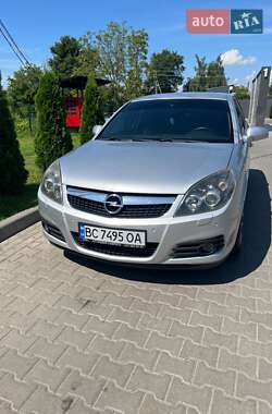 Лифтбек Opel Vectra 2008 в Шептицькому