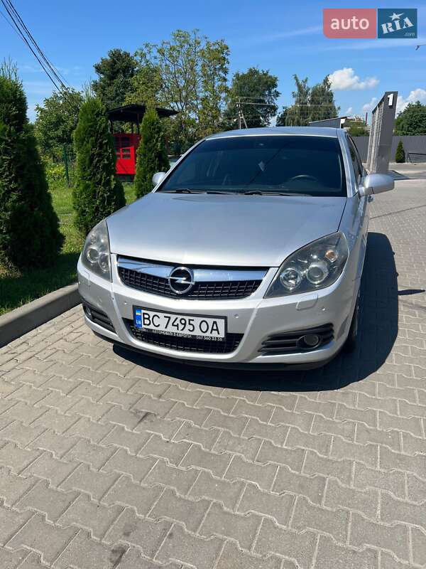 Лифтбек Opel Vectra 2008 в 