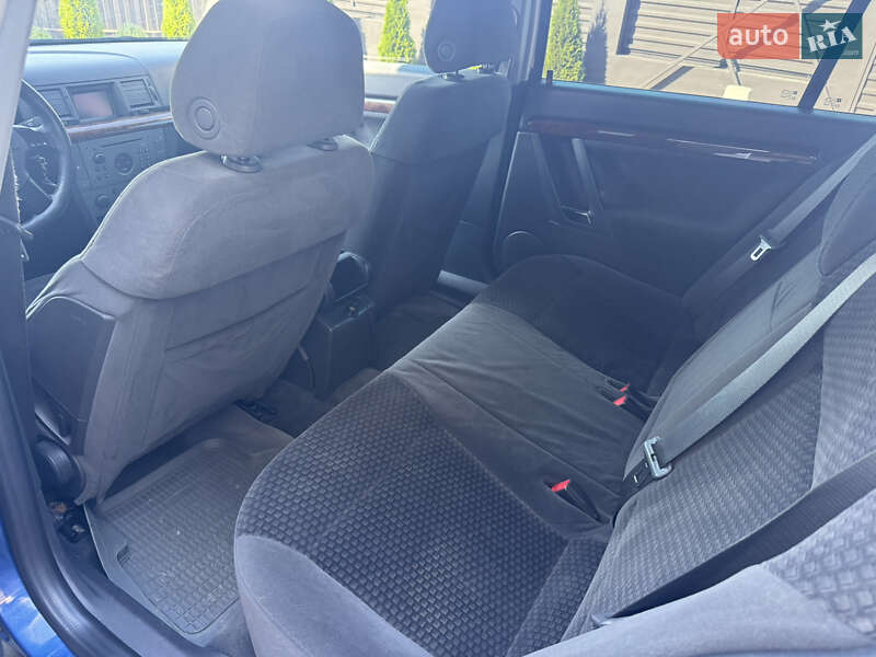 Седан Opel Vectra 2002 в Тернополе