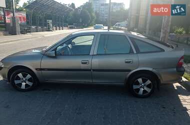 Ліфтбек Opel Vectra 1997 в 