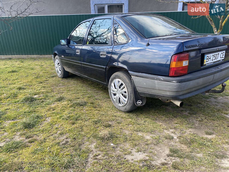 Седан Opel Vectra 1990 в Одессе