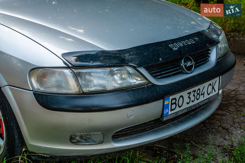 Седан Opel Vectra 1998 в Тернополе