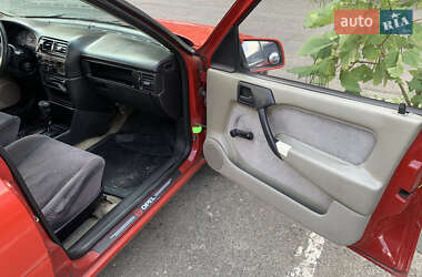 Ліфтбек Opel Vectra 1992 в 