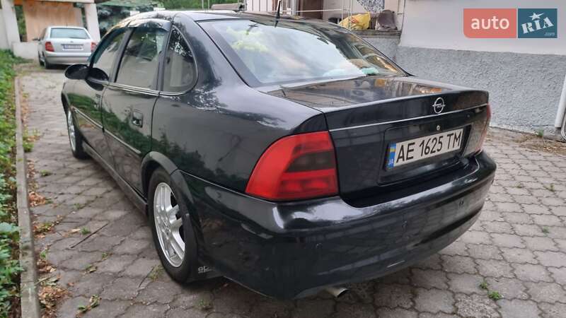 Седан Opel Vectra 2001 в Дніпрі