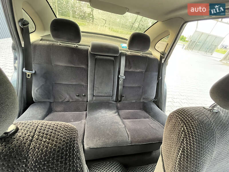 Седан Opel Vectra 2001 в Хмельницком