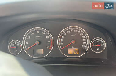 Седан Opel Vectra 2005 в 