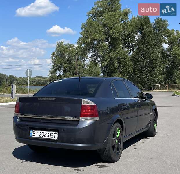 Седан Opel Vectra 2007 в Кременчуге