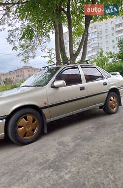 Седан Opel Vectra 1993 в Костополе
