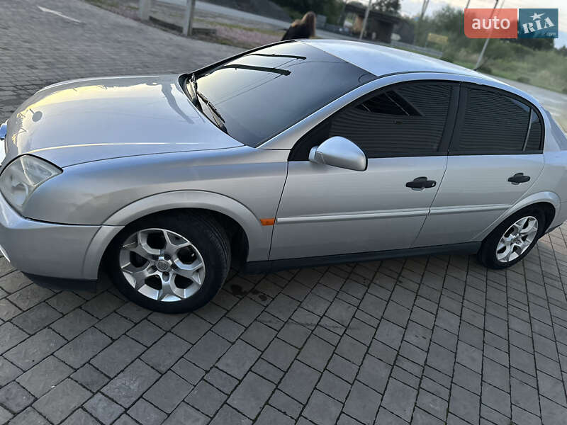 Седан Opel Vectra 2003 в Мостиске