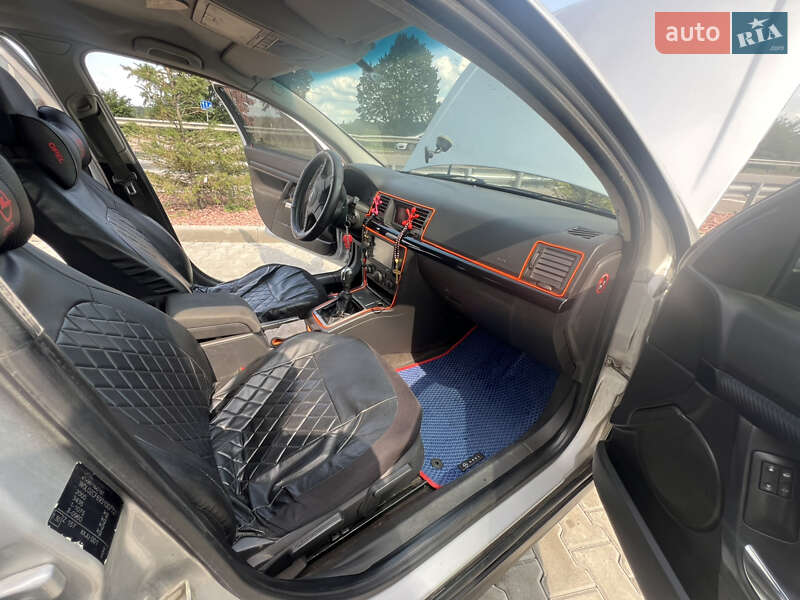 Седан Opel Vectra 2002 в Киеве фото 11 Седан Opel Vectra 2002 в Киеве