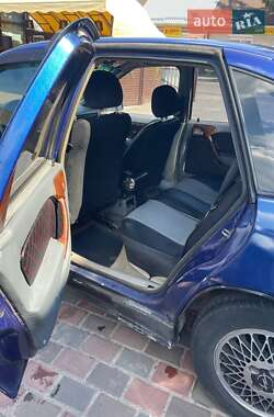 Лифтбек Opel Vectra 1990 в 