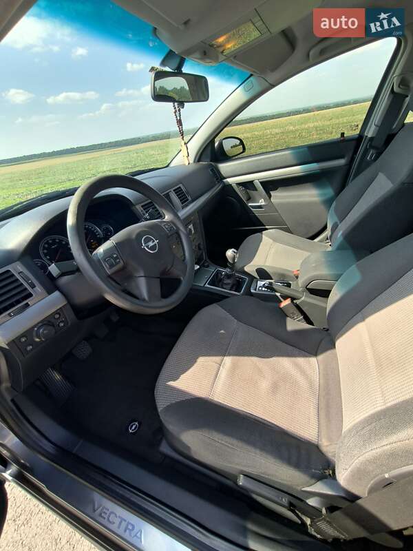 Седан Opel Vectra 2005 в Мироновке