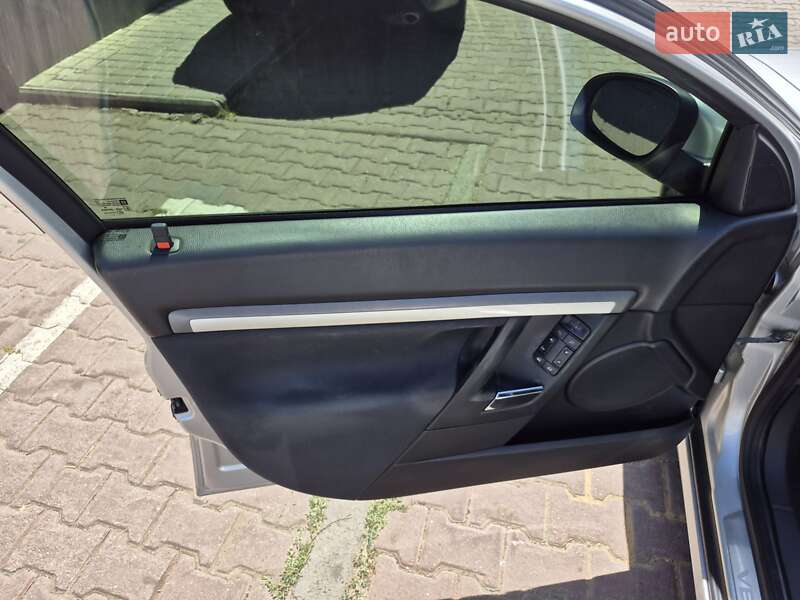 Седан Opel Vectra 2007 в Одессе