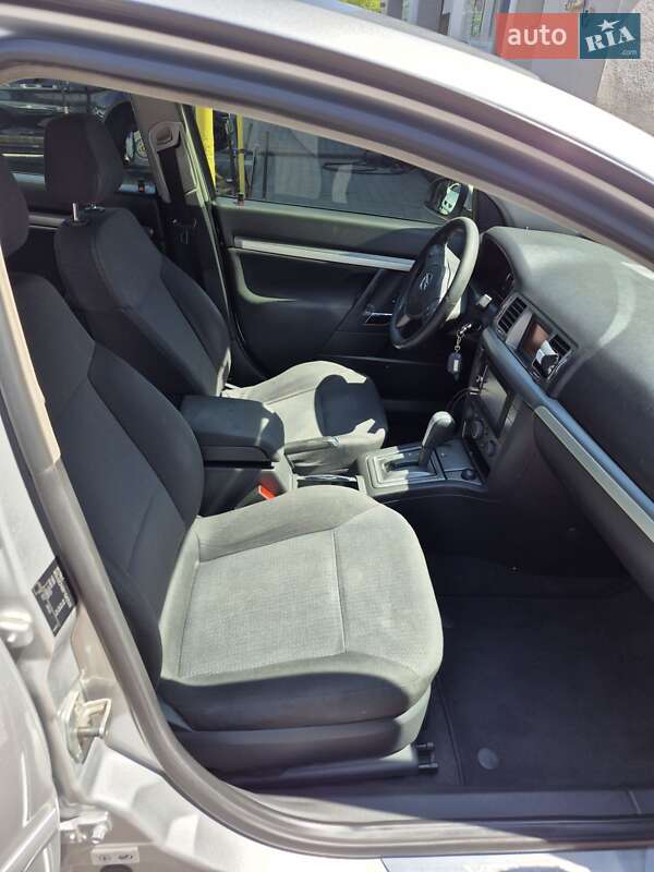 Седан Opel Vectra 2007 в Одессе