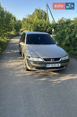 Седан Opel Vectra 1996 в Снятине