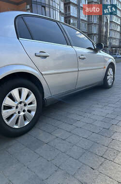Седан Opel Vectra 2003 в 