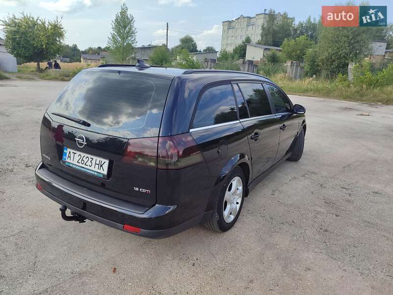 Универсал Opel Vectra 2006 в Новом Роздоле