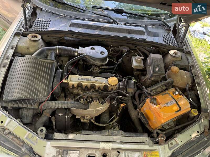 Седан Opel Vectra 1996 в Виннице