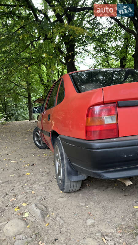 Седан Opel Vectra 1991 в Долині фото 5 Седан Opel Vectra 1991 в Долині