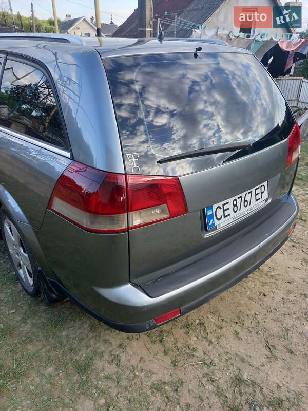 Универсал Opel Vectra 2004 в Черновцах